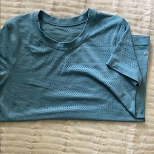 Lululemon Breeze By short sleeve